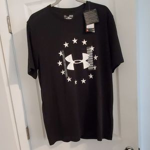 Black Under Armour loose Tshirt